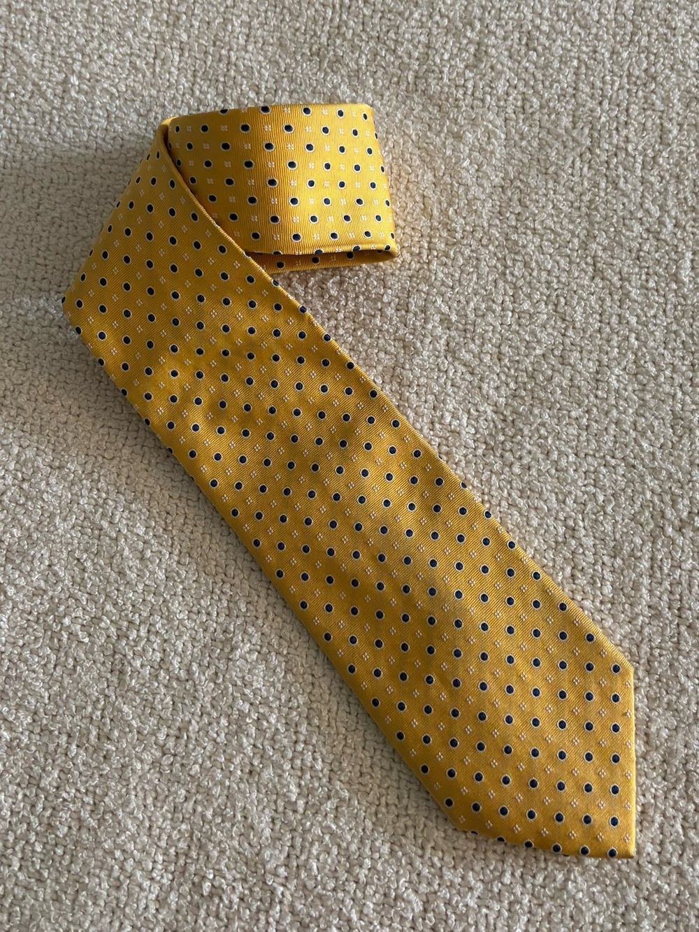 Jos. A. Bank Men's Yellow Navy Polka Dot Silk Tie Woven Executive Collection